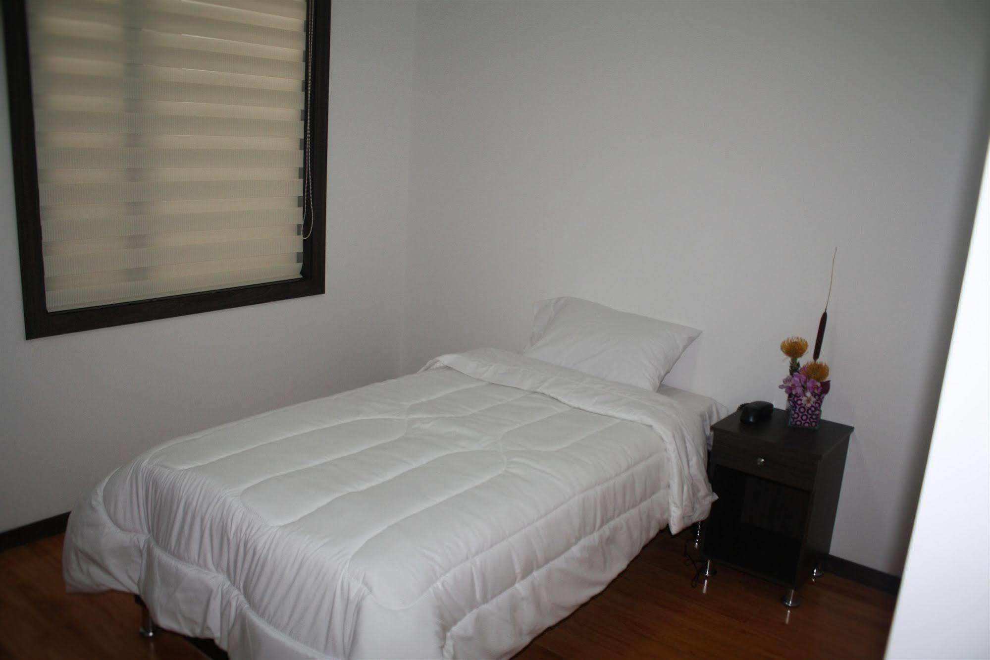 Stay Blue Hotel Bogota Exterior photo